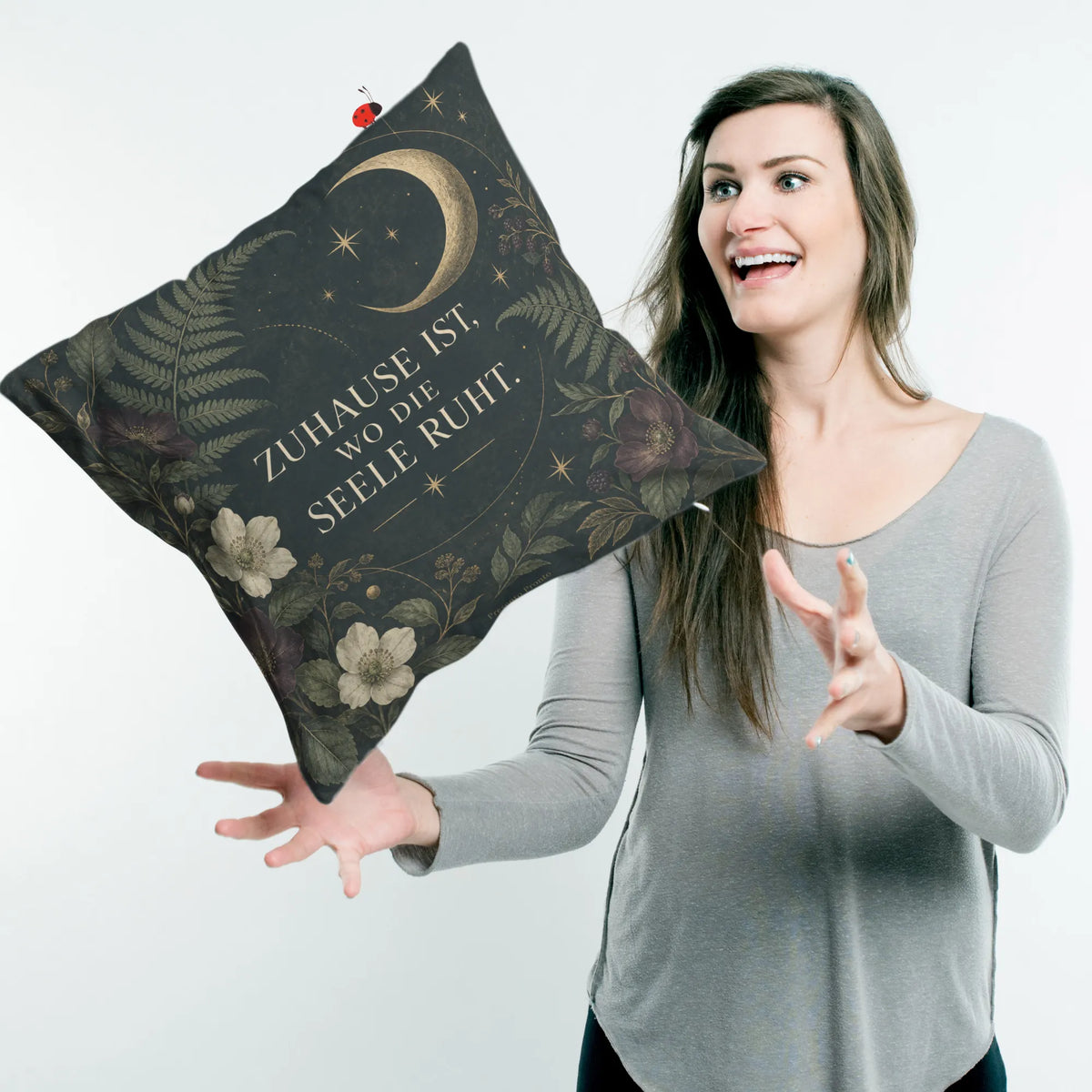 Elegantes Ästhetisches Kissen für Zuhause mit Mondsichel|p:2014574|h:f836a59b4e89b43a4534e5241b8a3407