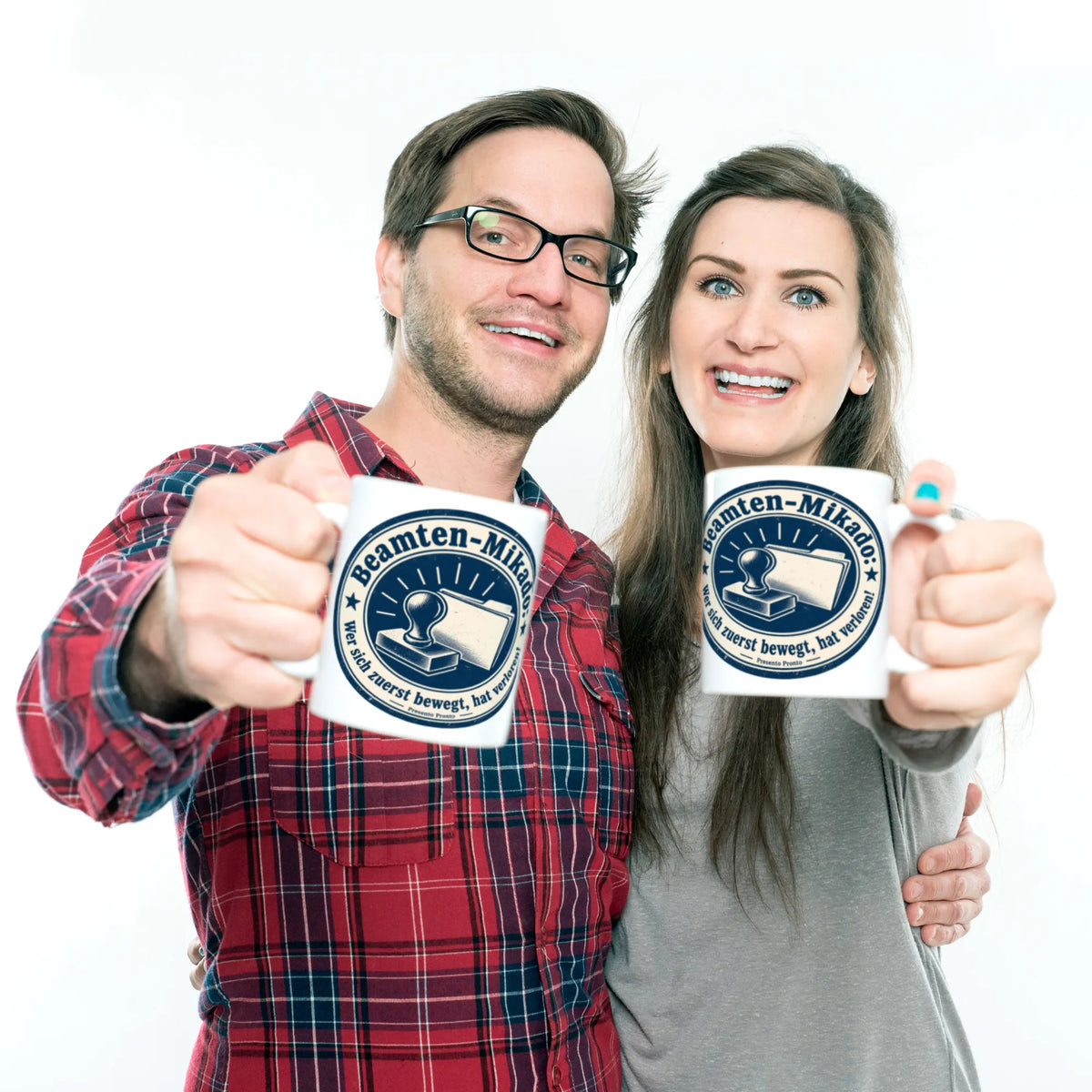 Lustige Tasse für Beamte mit Stempel und Akte|p:2015312|h:2620032147a5782636284ea2d1ef7123