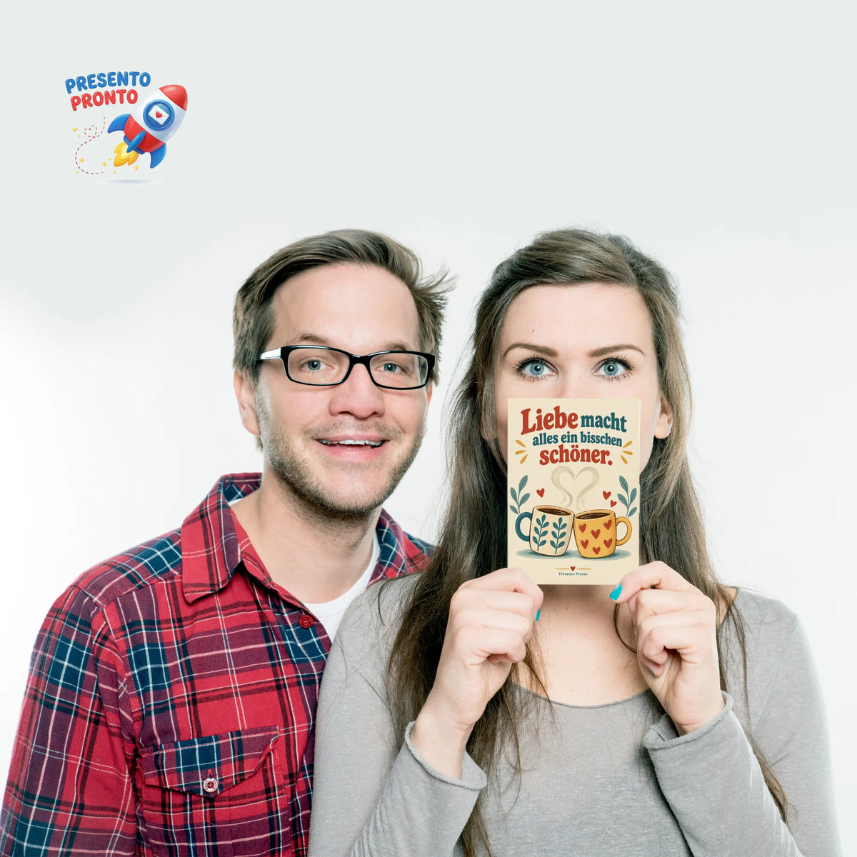 Romantische Liebespostkarte mit zwei Kaffeetassen|p:2012572|h:964f276f1f2e41875e322ea561671879