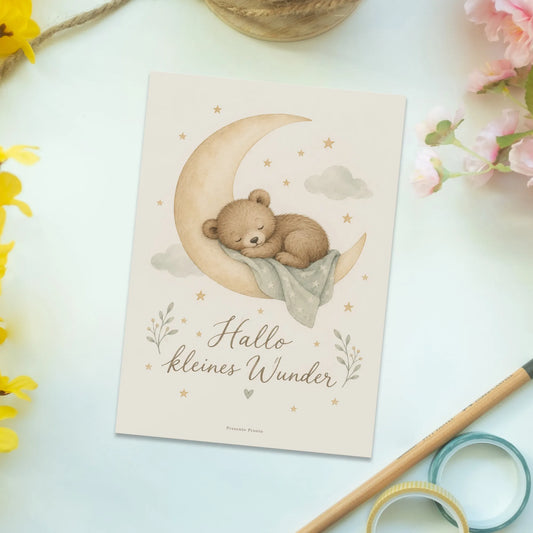 Süße Postkarte zur Geburt mit schlafendem Bär|p:2012964|h:a4ddd79f5efee0fb76e970fe5dd932c1