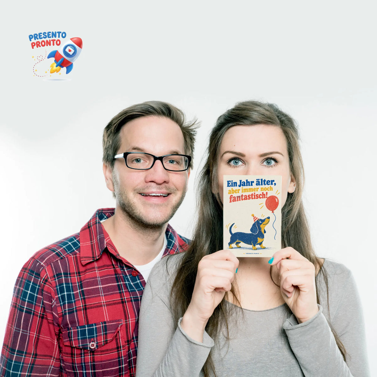 Fröhliche Grußkarte zum Geburtstag mit Dackel und Ballon|p:2013095|h:17730e1f3feed004b135d6da36e404a3