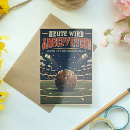 Lustige Einladungskarten zum Fußballgeburtstag mit Lederball|p:2013106|h:3f503b32b75e2bb415ae73886d49e802
