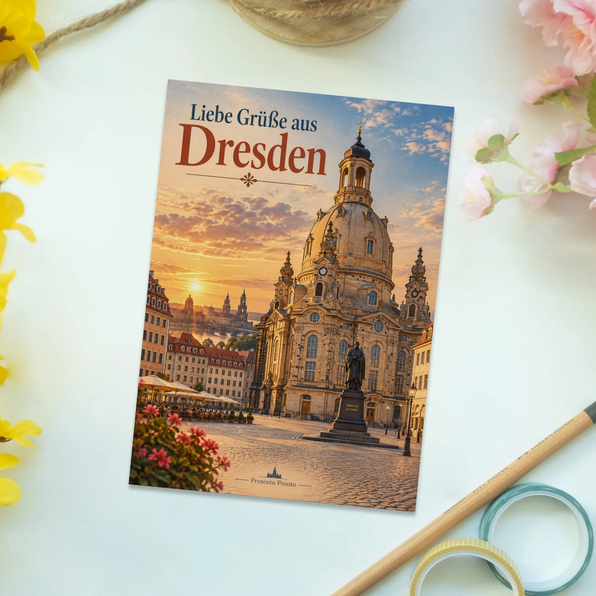 Herzliche Ansichtskarte aus Dresden mit Frauenkirche für Urlaubsgrüße|p:2013122|h:530d1fef8ba9eb81822b3e5951303b2f