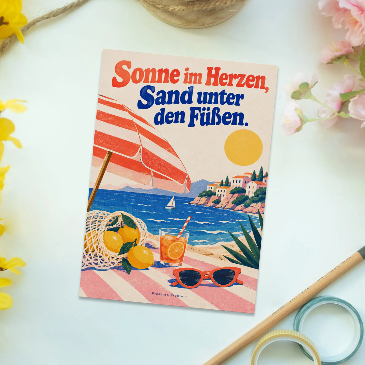 Fröhliche Urlaubspostkarte mit Sonnenschirm und Sonnenbrille|p:2013307|h:8bc28a7c9a4f20aa75aba8fd2206efc0