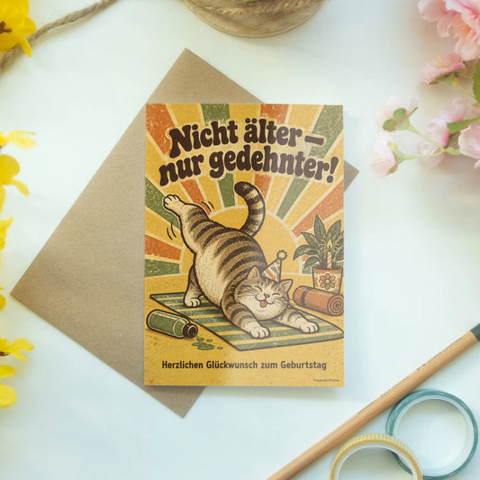 Lustige Geburtstagskarte für Yoga-Fans mit turnender Katze|p:2013674|h:7d51efcf2a308d6f487cbed6902a45d8