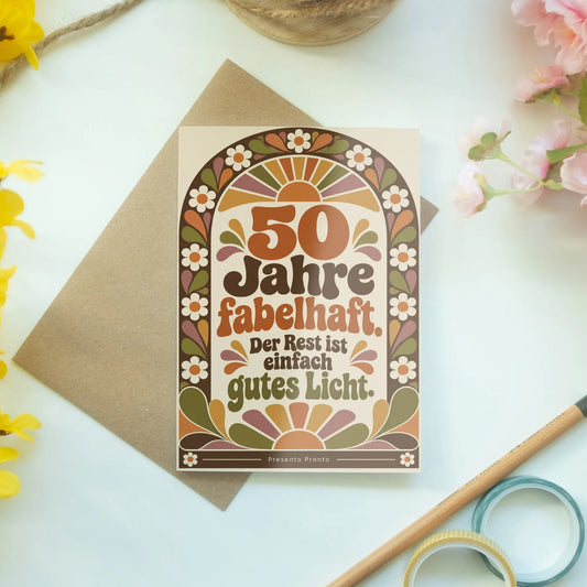 Lustige Geburtstagskarte für Frauen zum 50 mit Blumenbogen|p:2013761|h:fd2cb9620aa92bbd2b9ac685d5d446d5