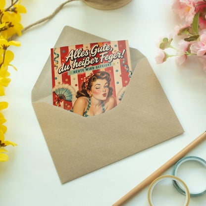 Sexy Geburtstagskarte für Frauen mit Pin-up-Frau|p:2013792|h:527d22ff117aba2c9c9cb95b39602b44