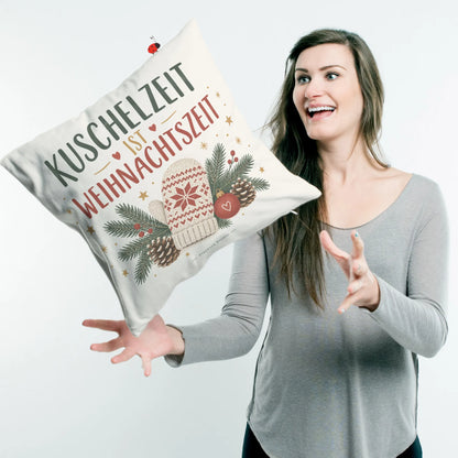 Gemütliches Kissen zu Weihnachten mit Fäustling und Tannenzweig|p:2013805|h:5905d5ad4ac40b5d86c6410e4821ec54