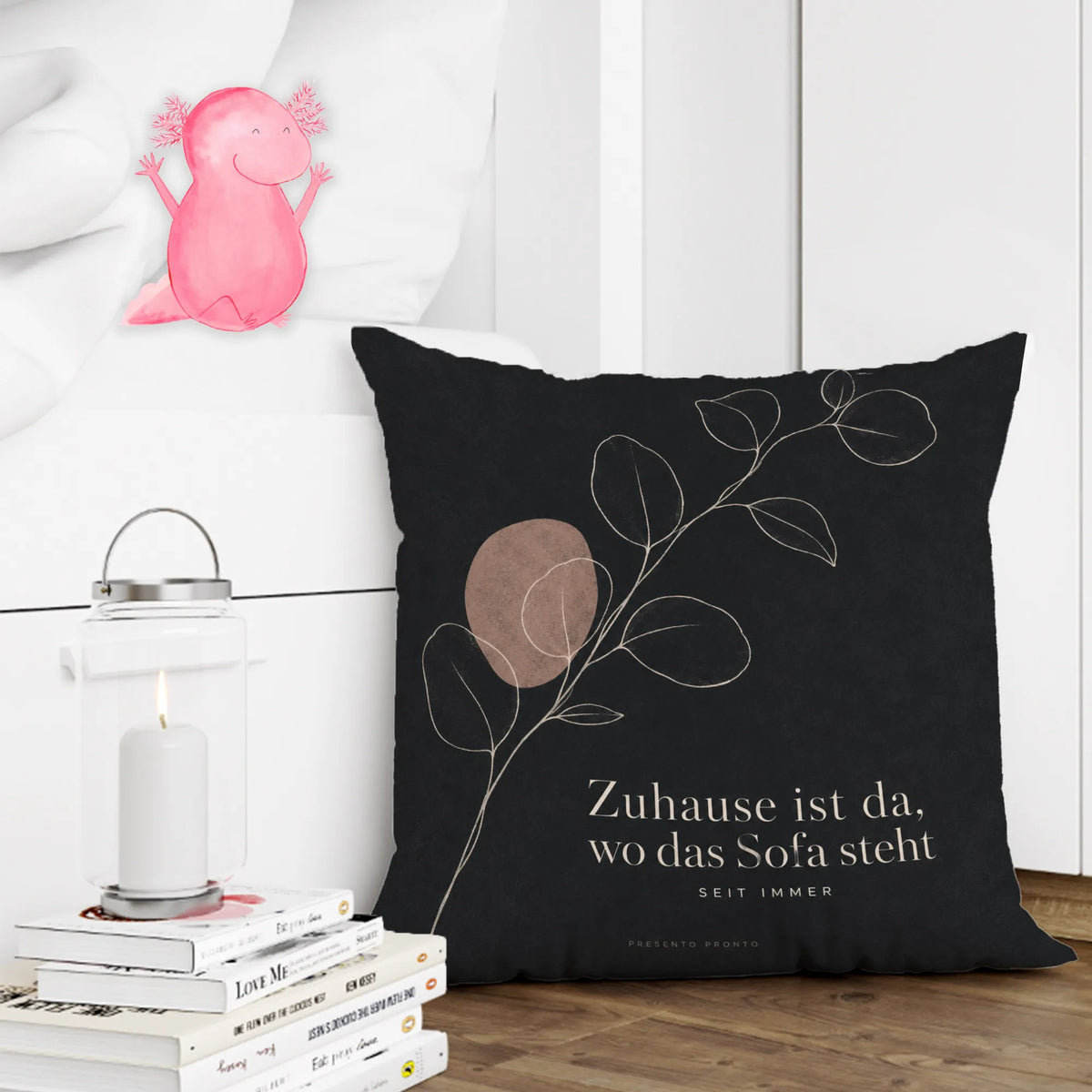 Elegantes modernes Sofakissen für die neue Wohnung mit Eukalyptus|p:2013873|h:41e88ca723145fc4a76d36a3f269175f