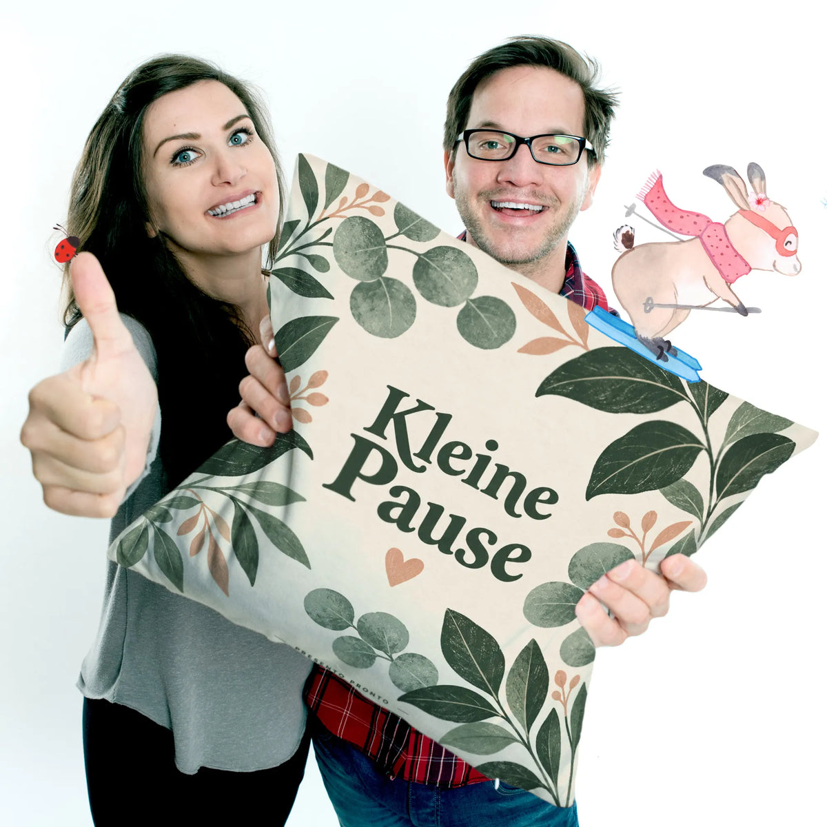 Entspannendes Sofakissen für Auszeit mit Eukalyptusblättern|p:2013875|h:4668eadc4e9c89ee7b237485c7488f03
