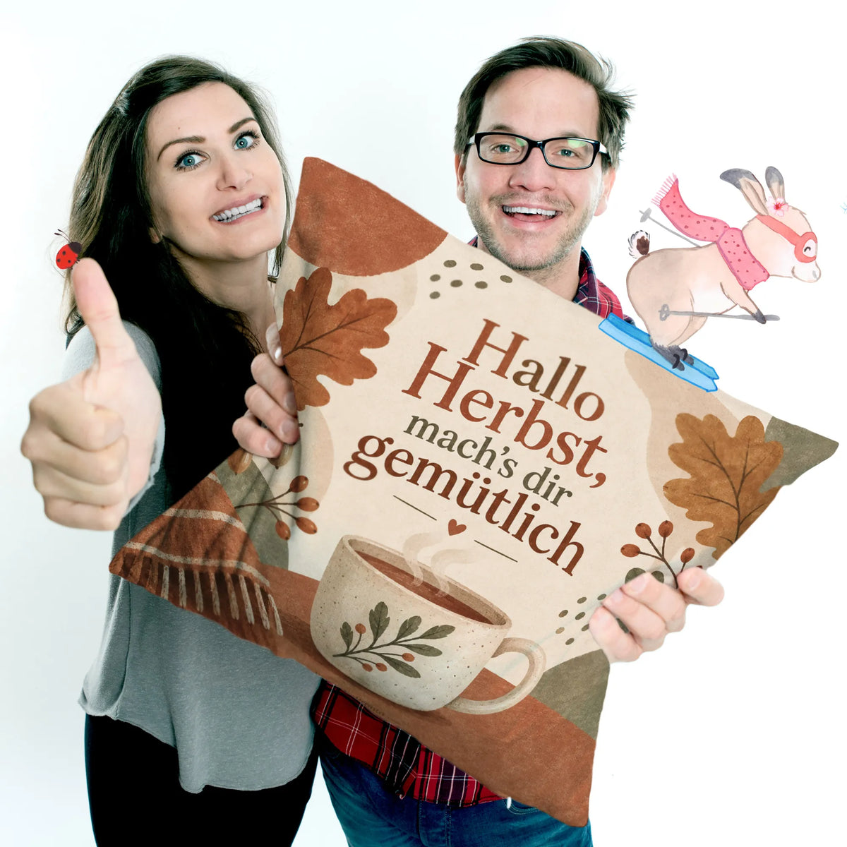 Gemütliches Kissen für den Herbst mit Keramiktasse|p:2013901|h:d32978db27a2d8d9c0eb95c77a86d929