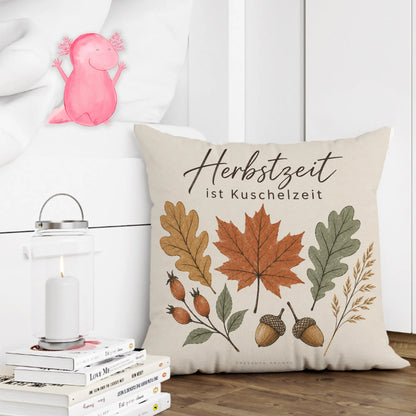 Gemütliches Kissen für den Herbst mit Eichenblättern und Hagebutten|p:2013903|h:ae99eff6a8ea092cd8c87a21bfc64b97