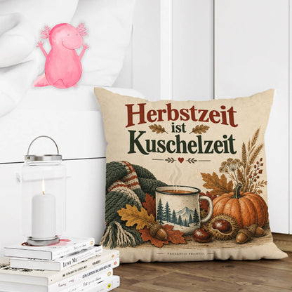Gemütliches Kissen für den Herbst mit Kürbis und Teebecher|p:2013907|h:4a234a2912811fb45fc62717232419b5