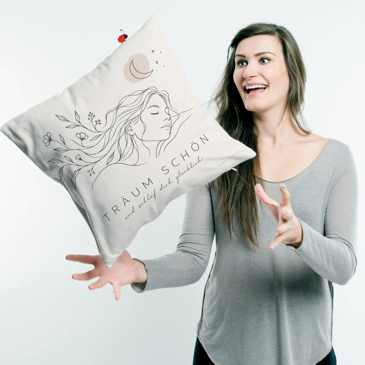 Sanftes Boho Kissen zum Einschlafen mit Mond und Sternen|p:2013949|h:61fc4c94f546117d56c248a5f356621e