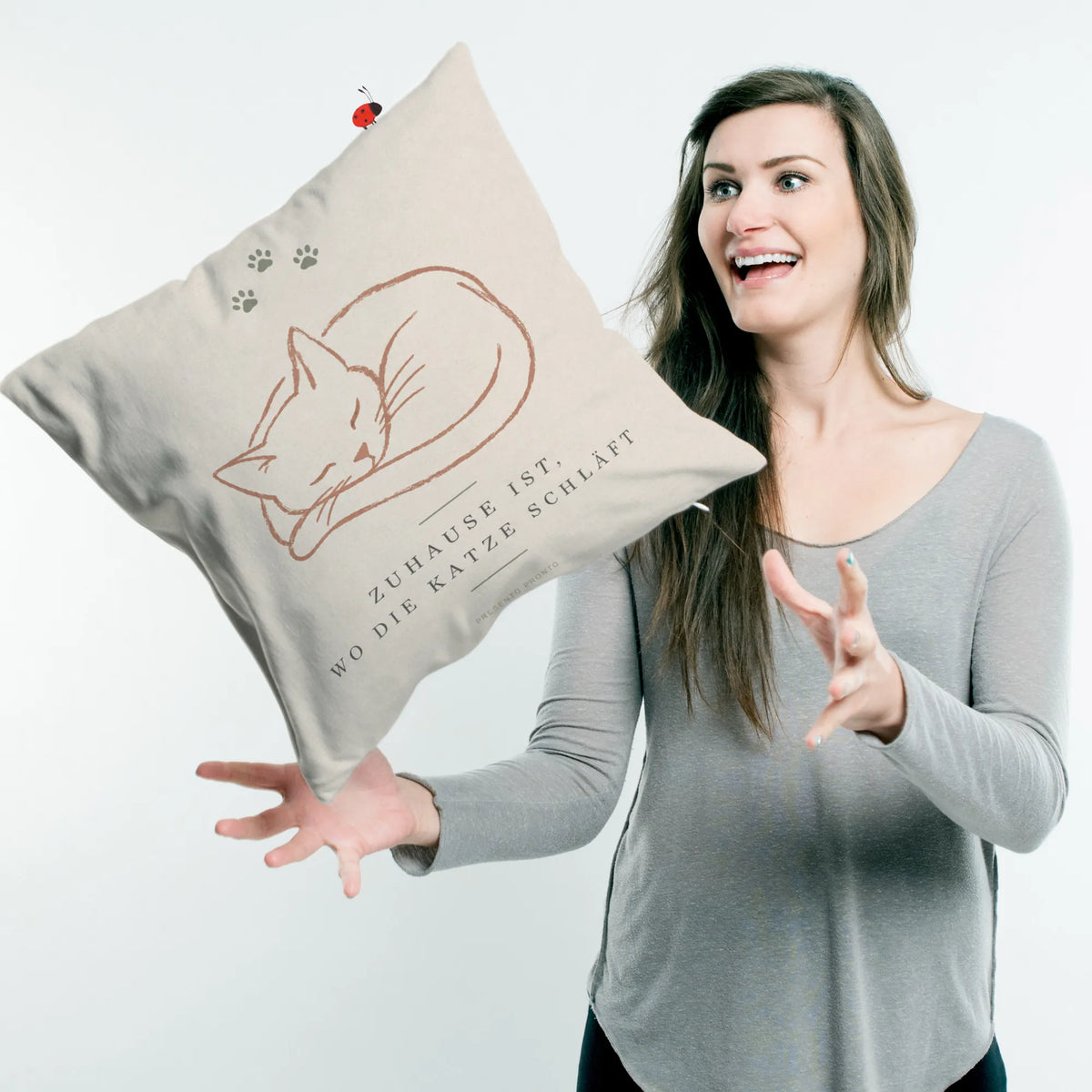 Gemütliches Kissen mit Katze für Katzenliebhaber|p:2013967|h:23ae781c66029750f6f2b43fd5442a67