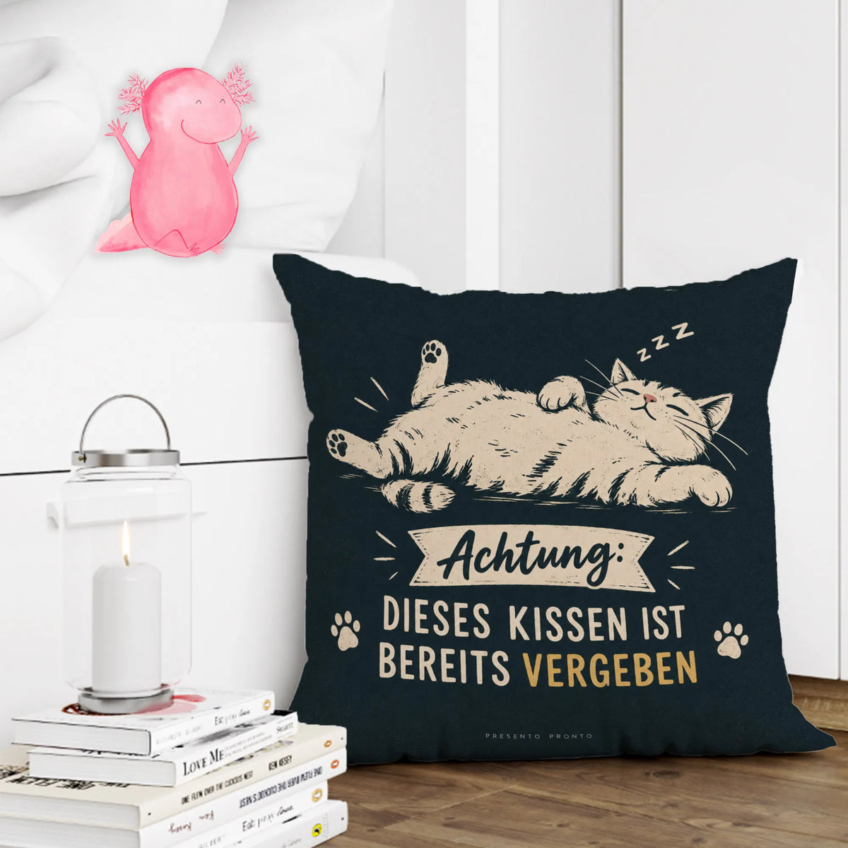 Lustiges Katzenkissen für Katzenfans mit liegender Katze|p:2013969|h:e4cec9e1f654b8188f03b5f79ec76939