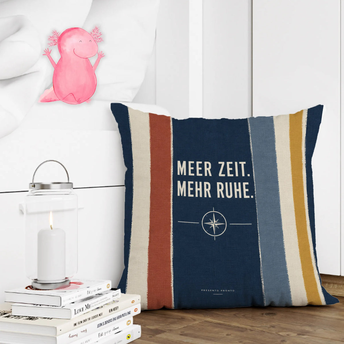 Entspannendes gestreiftes Kissen für Meeresliebhaber zur Auszeit|p:2014000|h:99cfa0741d012bee100939ecdde4cbd9