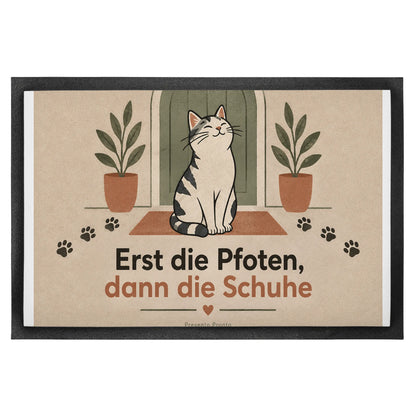 Lustige Fussmatte für Katzenfreunde mit Pfotenabdruck|p:2014323|h:57bba4b9a2ebc4604ef4d40d0709396f