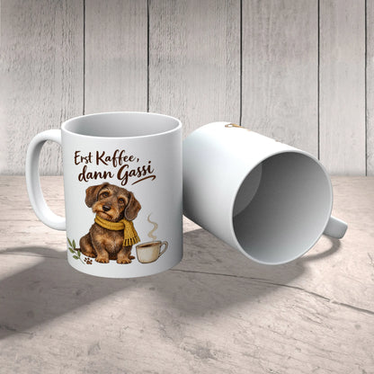 Lustige Dackeltasse für Dackelbesitzer mit gelbem Schal|p:2014370|h:2e7dc09b69aeae436c02d95ac1b0cee4