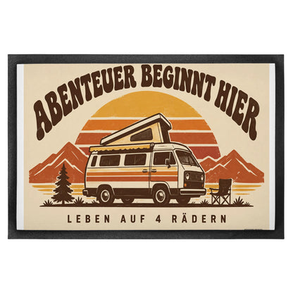 Einladende Fußmatte für Wohnmobil mit Vintage-Camper|p:2014381|h:57910e582e2aa4acdbfa842621bddcbf