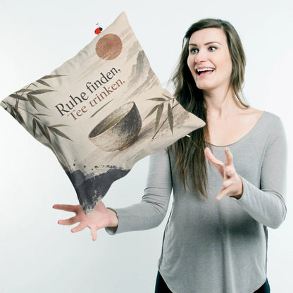 Gemütliches japanisches Kissen mit Teetasse für Teefans|p:2014538|h:32ece0f8bbf97e87fa9415640fcd4f96