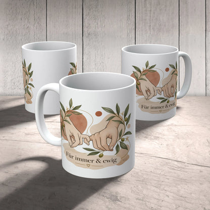 Romantische Tasse zur Hochzeit mit ineinandergreifenden Händen|p:2014717|h:32dac4cfddf83a386e7e94492d9f1ef6