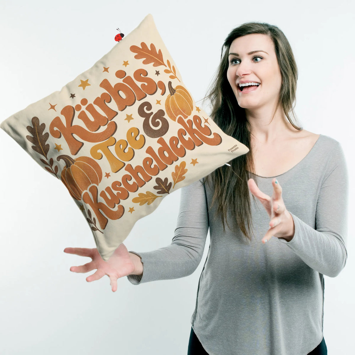 Kuscheliges Kissen für den Herbst mit Kürbissen|p:2014809|h:32717eba4755e08b65ab8c47ca898480