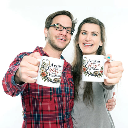 Elegante Tasse für die Ärztin mit Stethoskop und Herz|p:2014815|h:9af758412c3f838b36783d9eddf2f6a4