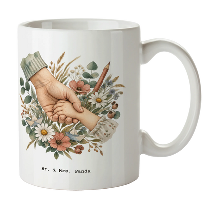 Herzliche Tasse für Erzieher mit Händen und Wildblumen|p:2014908|h:524a394daab46907275a79cdbf074292