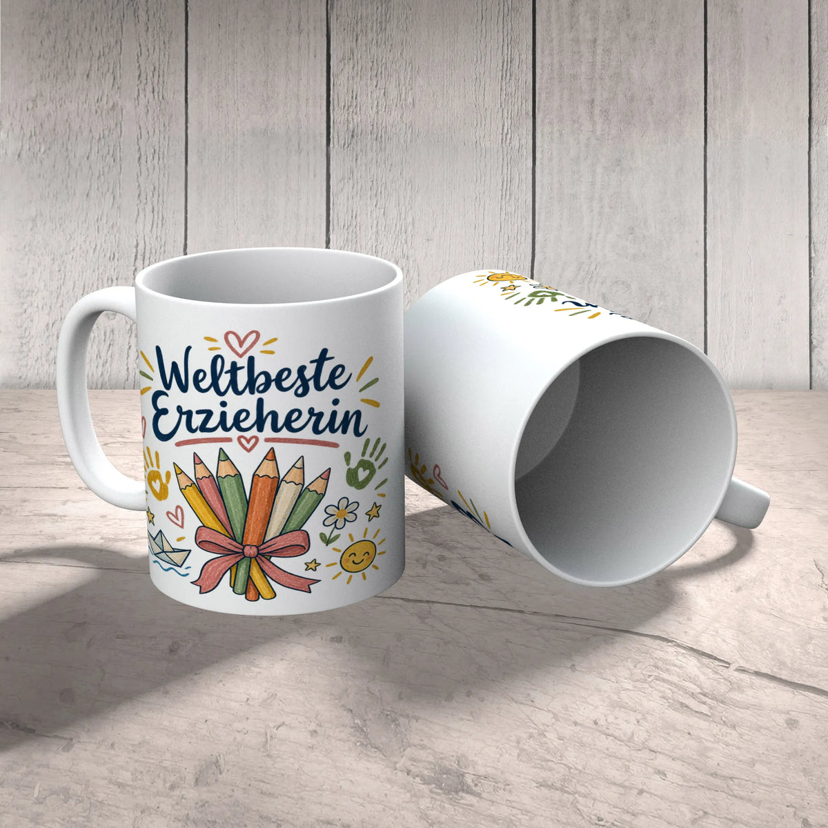 Liebevolle Tasse für Erzieherin mit Buntstiftstrauß|p:2014910|h:e2c51f450e98fac7f5e489980abe26fe