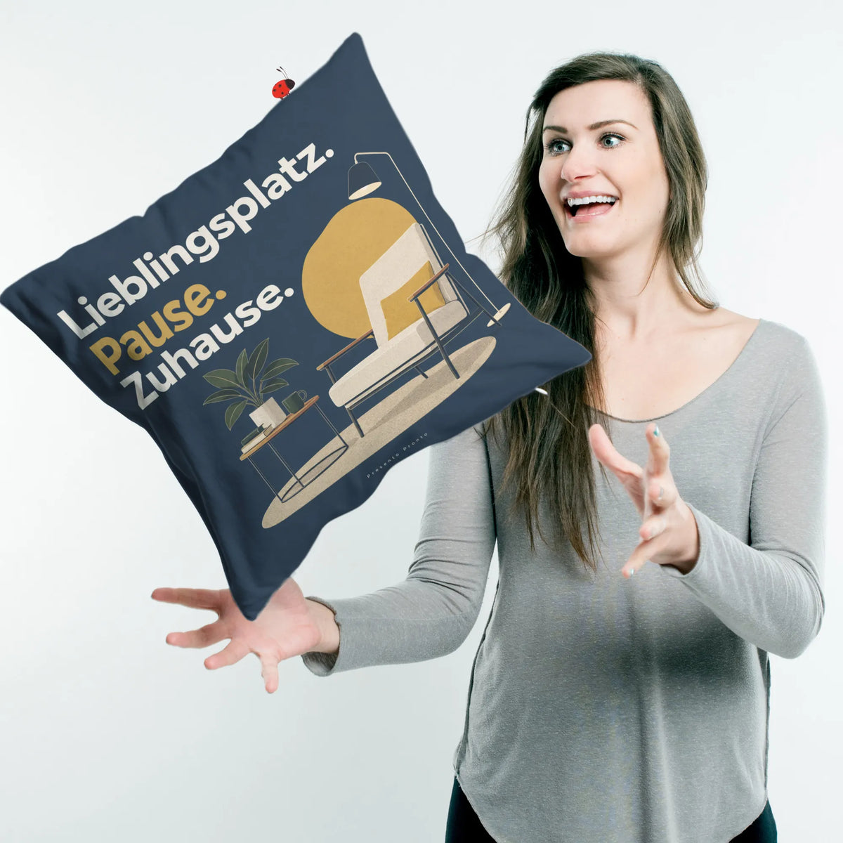 Gemütliches Kissen für den Lieblingsplatz mit Sessel|p:2015030|h:fa4e3cb8421921e1a1298f3e296c512c