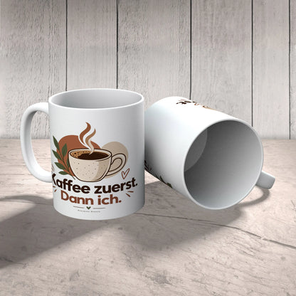 Lustige Kaffeetasse für Kaffeeliebhaber mit Becher in Salbeigrün|p:2015070|h:e4cb40dde9dc3411006a4d6ce1994d55