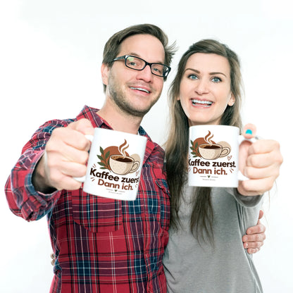 Lustige Kaffeetasse für Kaffeeliebhaber mit Becher in Salbeigrün|p:2015070|h:768bef85ab9349aafbf26501ffc04278