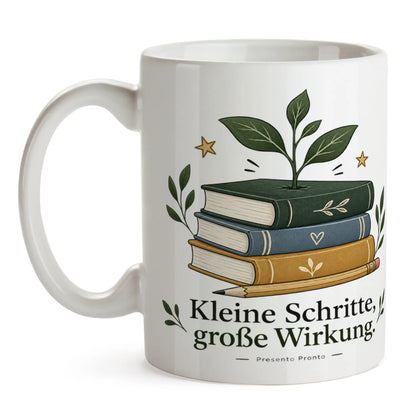 Wertschätzende Tasse für die Lehrerin mit Bücherstapel|p:2015215|h:b6b4b90aecbaeb6be05e1aa7a67f3617