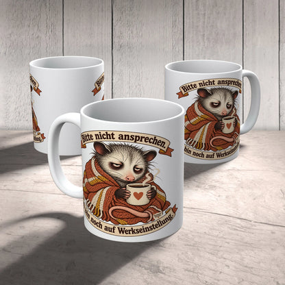Lustige Kaffeetasse für Morgenmuffel mit verschlafenem Opossum|p:2016190|h:15642470e9f09f412221ca0d4cf9ec36