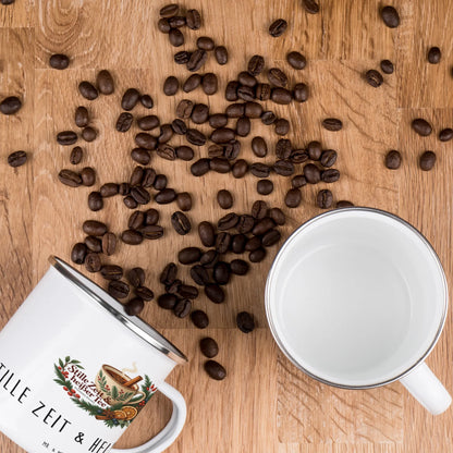 Besinnliche Teetasse zu Weihnachten mit Wintertee|p:2016474|h:f4853371cf8f7e7f75666ee6b11cefbc