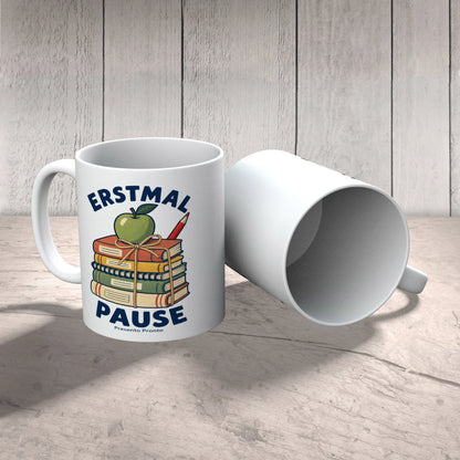Lustige Tasse für Lehrerin mit Apfel und Schulheften|p:2016479|h:265e4cde5221539e191b530a7027d958