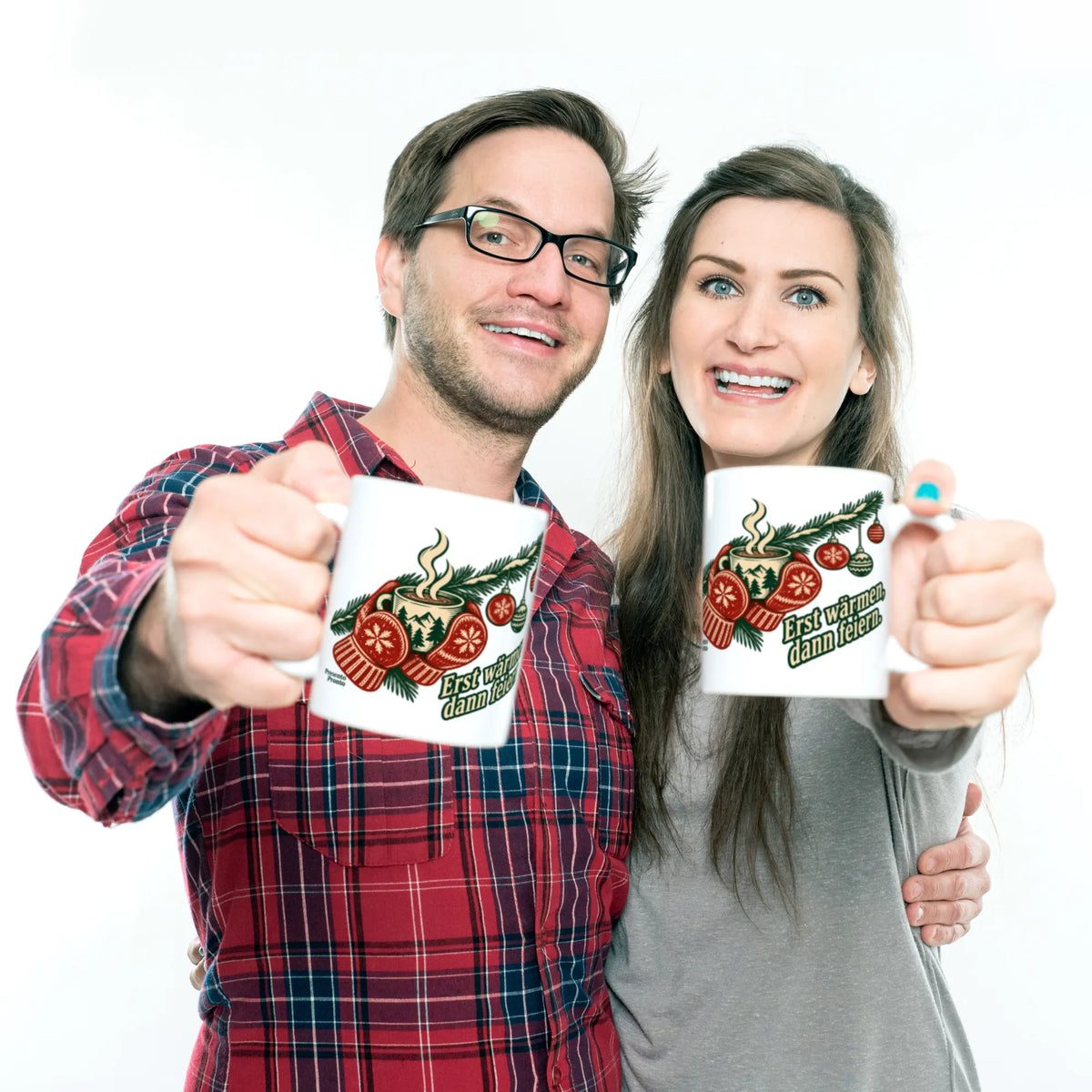 Gemütliche Tasse zu Weihnachten mit Fäustlingen|p:2016480|h:88524b6d47f22c6b330442f9de0ebe89