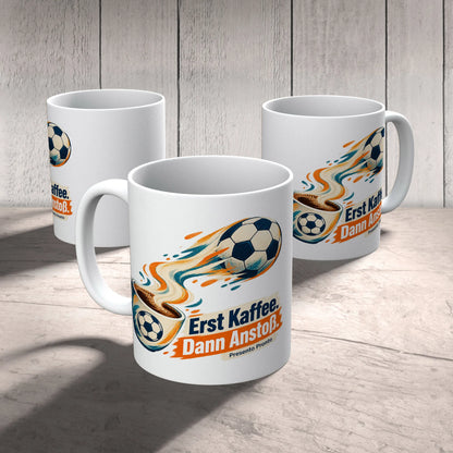 Lustige Kaffeetasse für Fußballfans mit Fußball im Kaffeedampf|p:2016488|h:707047a01f63ebde0e7ff389f2bccb1d