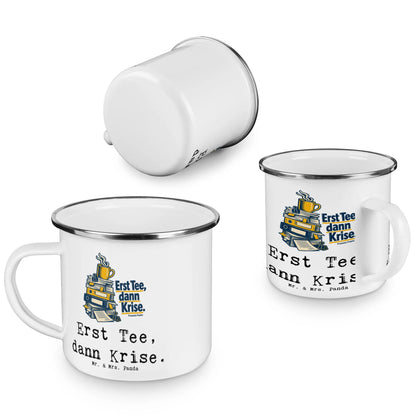 Lustige Teetasse fürs Büro mit Dokumentenstapel|p:2016517|h:714508b1884278fea78c50101378ca0a