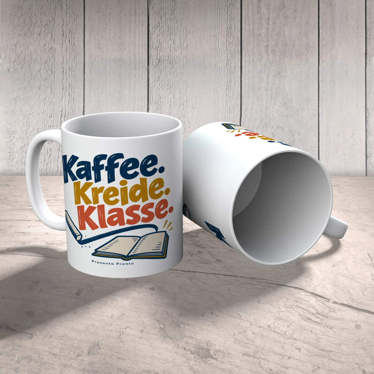 Lustige Tasse für Lehrer mit Kreide und Heft|p:2016526|h:91df47d845a60d6c0e9dbe5a7824a0e1