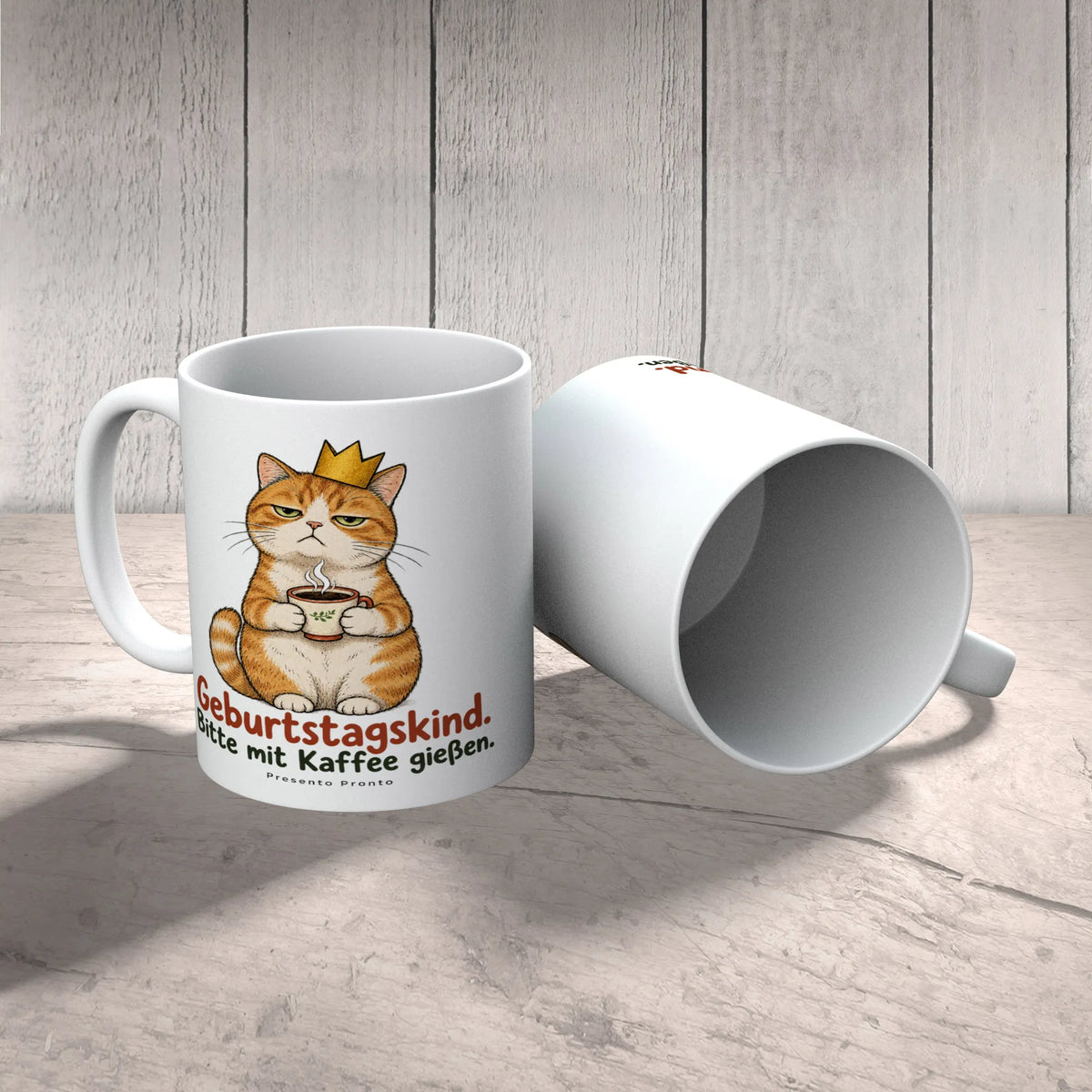 Lustige Tasse zum Geburtstag mit verschlafener Katze|p:2016538|h:63750544dad8300263b85bf266ff3926
