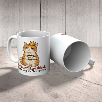 Lustige Tasse zum Geburtstag mit verschlafener Katze|p:2016538|h:63750544dad8300263b85bf266ff3926