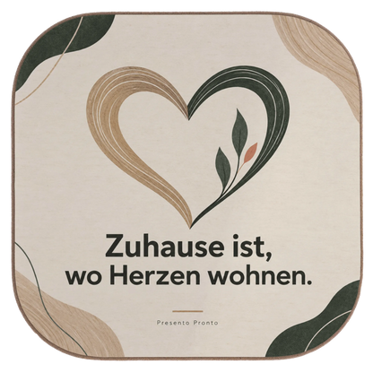 Gemütlicher Holzuntersetzer mit Herz für neues Zuhause|p:2016648|h:323233bc3a37dba07425b3f1ca8256d4