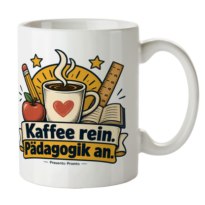 Lustige Kaffeetasse für Lehrer mit Kaffee und Apfel|p:2016793|h:9c69e9abd01a0dcc589f407060c12c1d