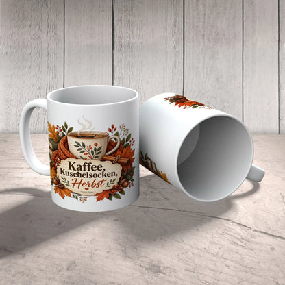Gemütliche Tasse für den Herbst mit Kaffeetasse und Zimt|p:2016798|h:e0c71efa6f80639605b2b6cddb5ac0f9