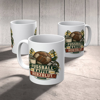 Leidenschaftliche Tasse für Fußballfans mit Lederfußball|p:2016801|h:357caa5690200f0fed5ed681fc80c6d6