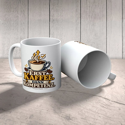 Lustige Kaffeetasse für die Arbeit mit Aufwärtspfeilen aus Dampf|p:2016812|h:7ad106c4fc431b078a7136794ea629a5