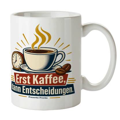 Lustige Kaffeetasse fürs Büro mit Kaffee und Bürouhr|p:2016830|h:cc07a7a5a0983f41326cb857611aa883