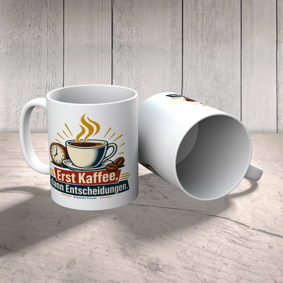 Lustige Kaffeetasse fürs Büro mit Kaffee und Bürouhr|p:2016830|h:e08939dd7b5b9014e569f025e275d193